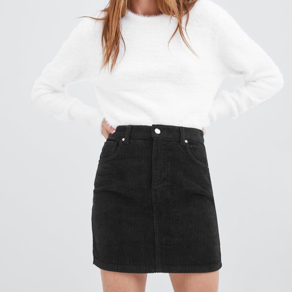 ZARA MINI CORDUROY SKIRT